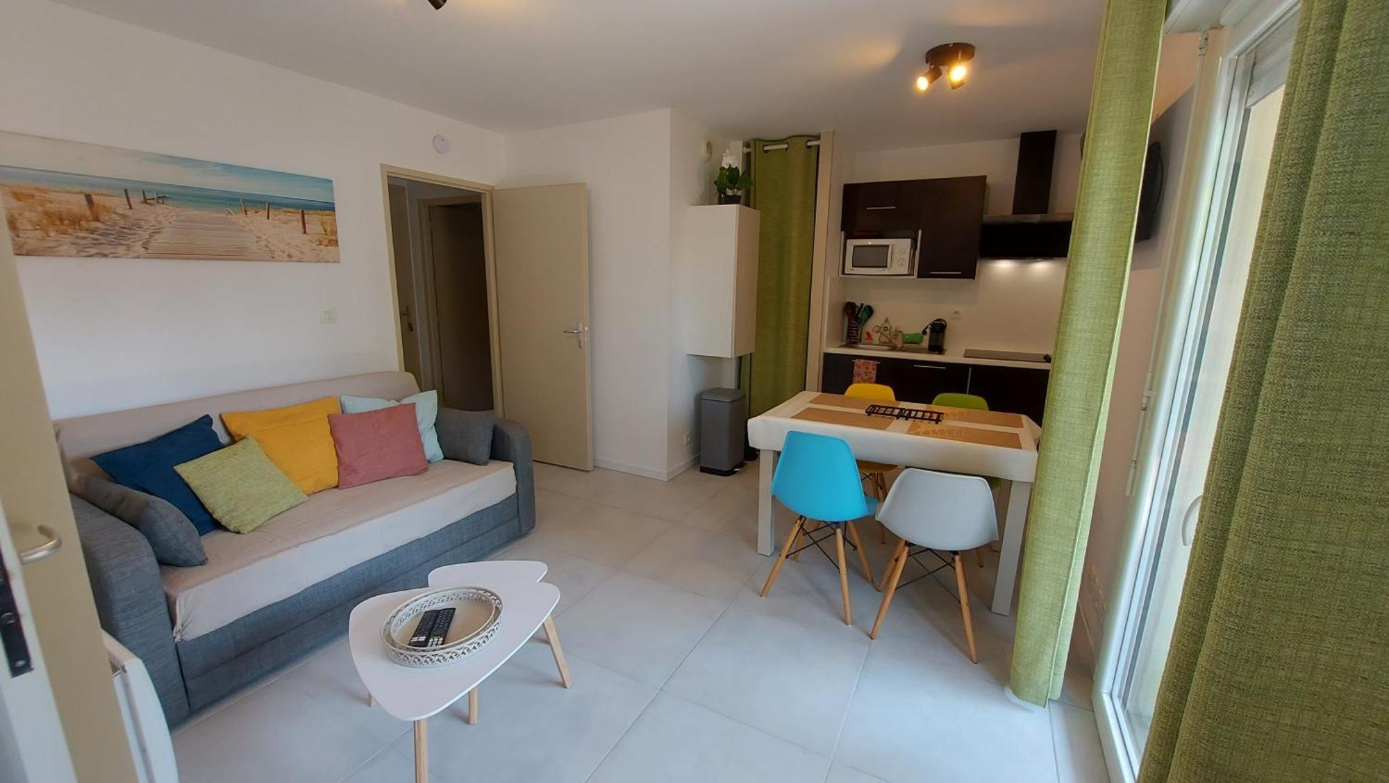 T2, 50m Du Lac, Piscine, Wifi, Jardin Terrasse Sans Vis-a-vis, 1 A 4 Pers * Aureilhan (Landes)